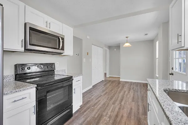 9201 Pembroke Oak Grove Rd — Photo 12