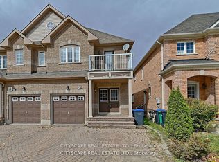 3989 Skyview St, Mississauga, ON L5M 8A3