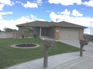 6909 M Avenue Pl, Kearney, NE 68847