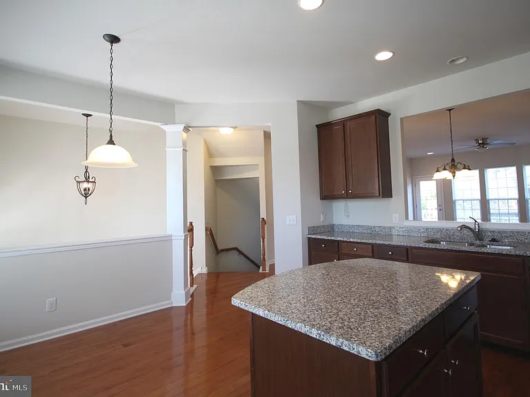515 Ellison Dr — Photo 13