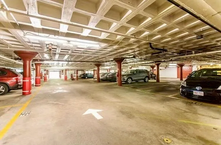 80 Park St #43 — Photo 11
