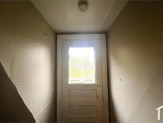1407 Foster Ave — Photo 18