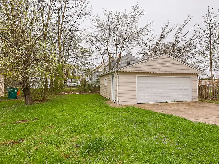 17204 Mapleboro Ave — Photo 22