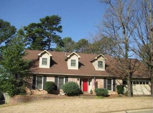 4202 Old Oak Dr, Little Rock, AR 72212