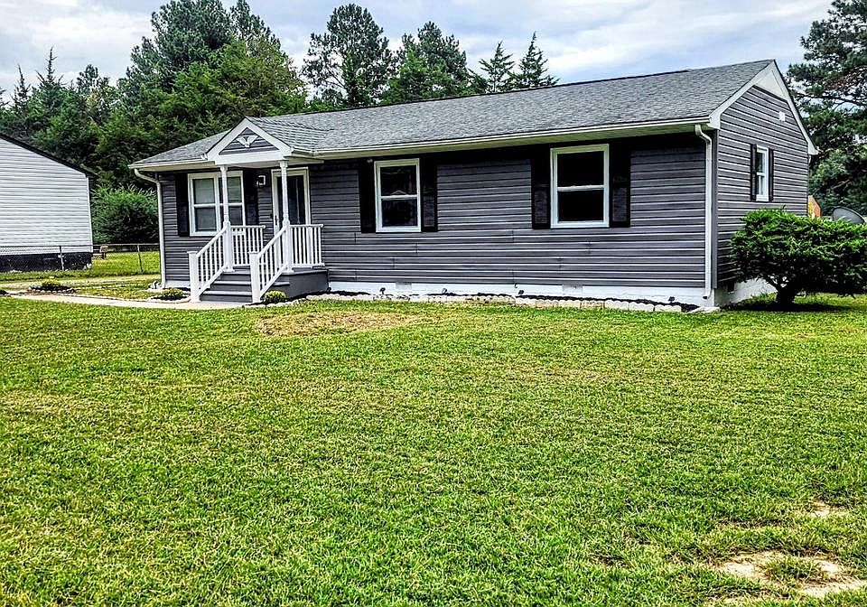 1st image of 2511 Edgewood Dr