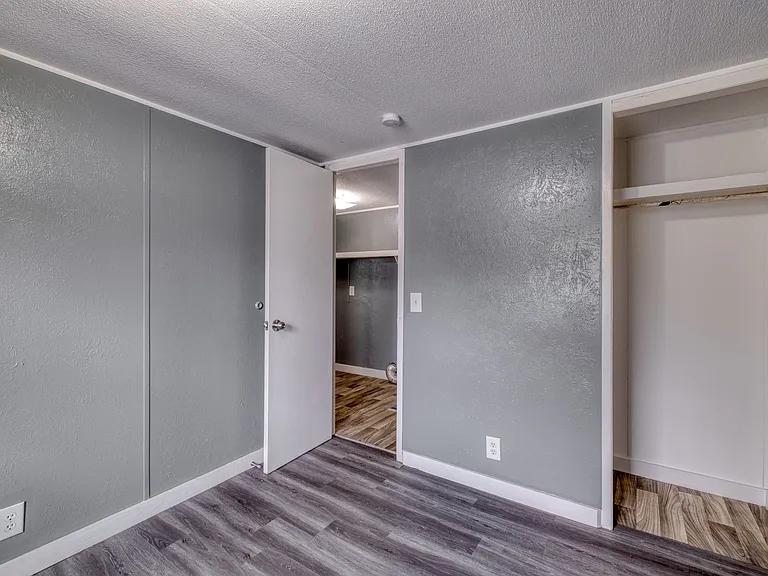 1129 Merners Trl — Photo 13