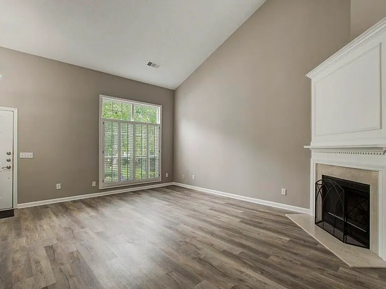 3321 Serenade Ct — Photo 18