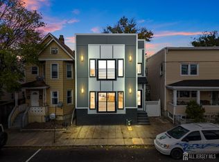 404 Washington St, Perth Amboy, NJ 08861