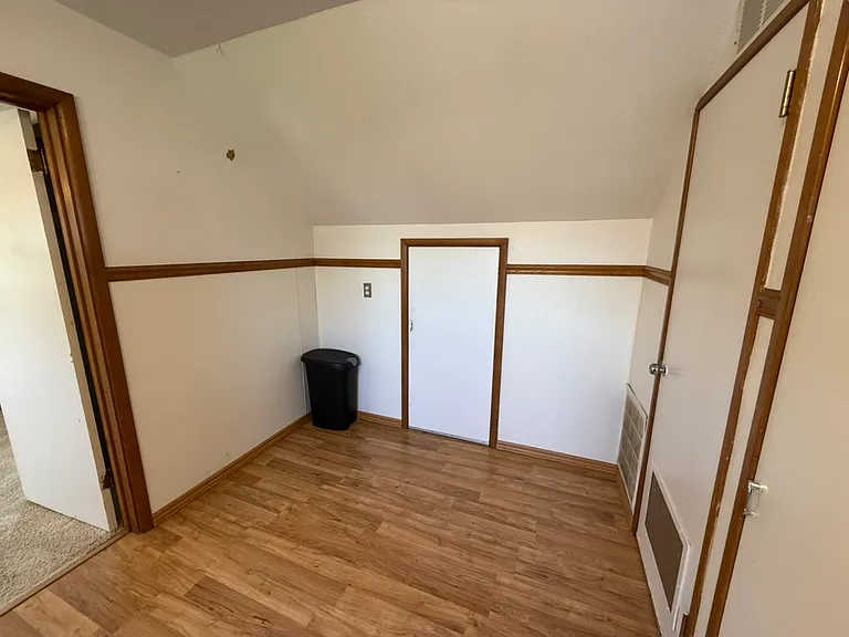1850 Avoca St #2 — Photo 9