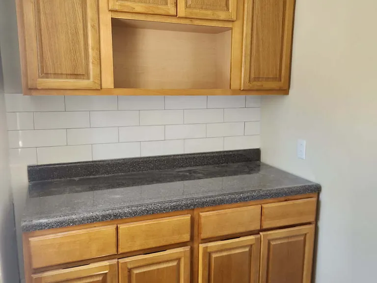 280 Park Ave — Photo 4