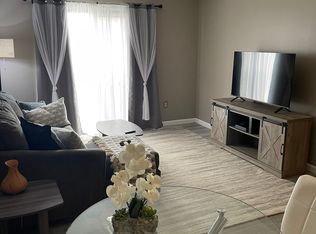 315 Rantoul St APT 103, Beverly, MA 01915