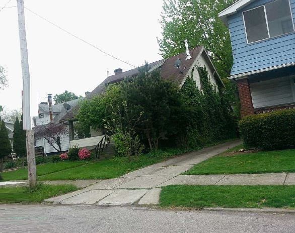 2nd image of 18126 Harland Ave