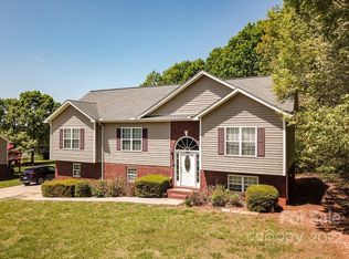 2306 Burris Rd, Conover, NC 28613