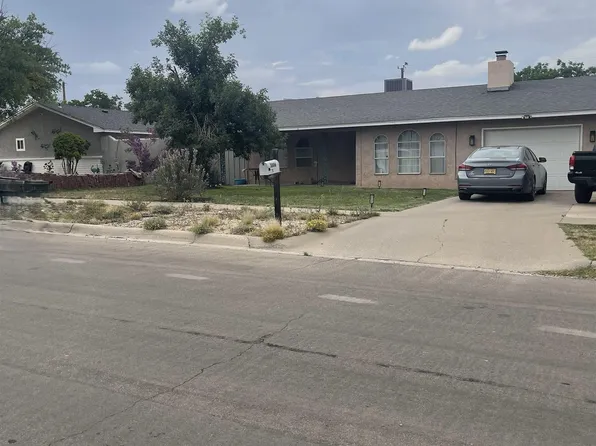 3006 Mountain View Dr, Carlsbad, NM 88220