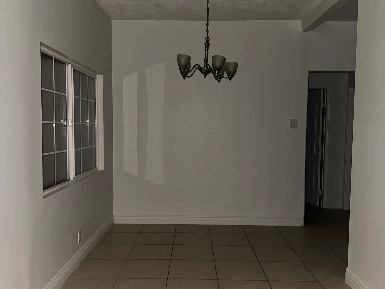 3 bed, 1100 sqft, $3,500 — Photo 3
