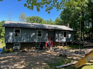 135 Alpine Dr, Kunkletown, PA 18058