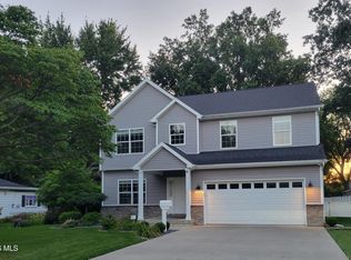 1045 Hickory St, Perrysburg, OH 43551