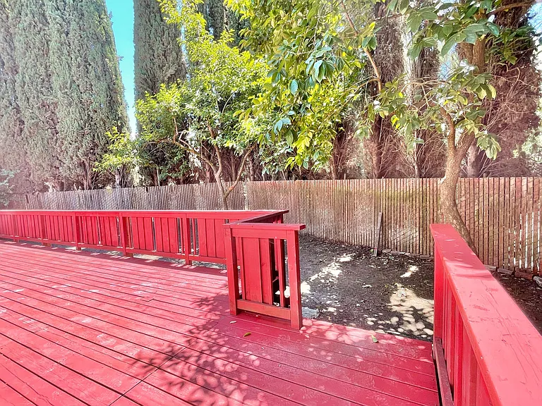 1431 Jasmine Cir — Photo 16
