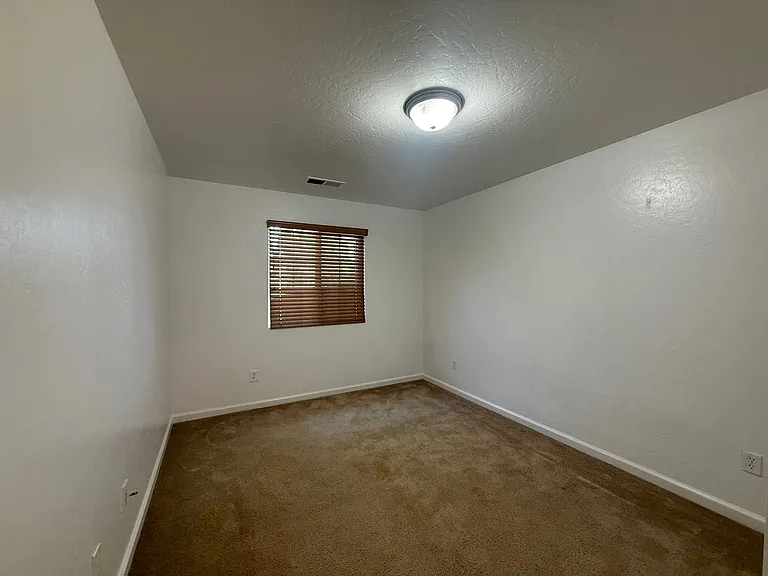 3331 N Linda Vista St — Photo 16