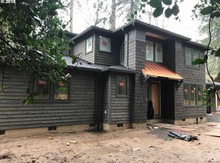 1056 Bayberry Rd, Lake Oswego, OR 97034