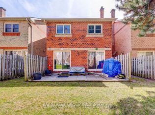 22 Cardwell Ave, Toronto, ON M1S 4Y3