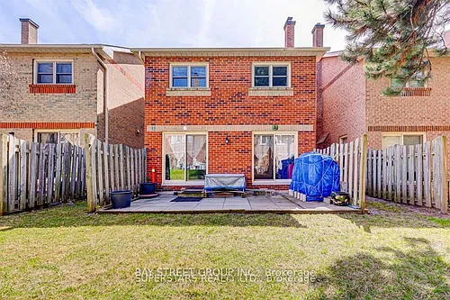 22 Cardwell Ave Photo 1