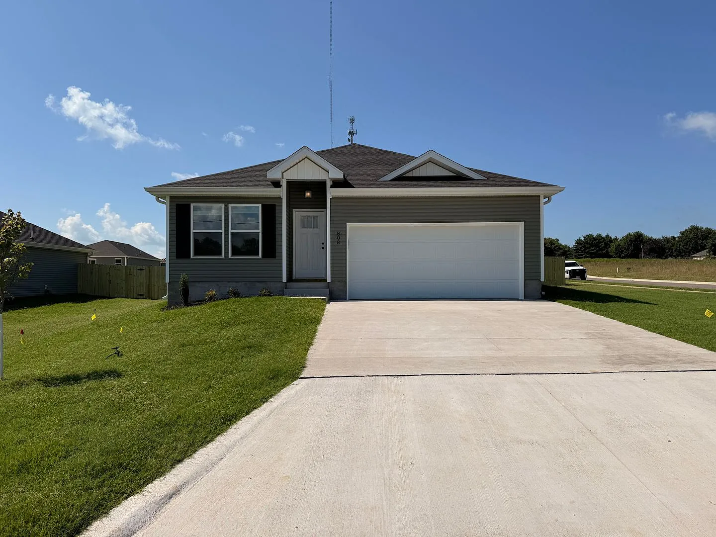 3 Bed, 2 Bath Home in Nixa, MO !! — Photo 1