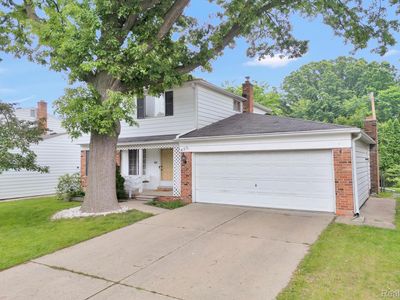 450 N Bywood Ave, Clawson, MI, 48017
