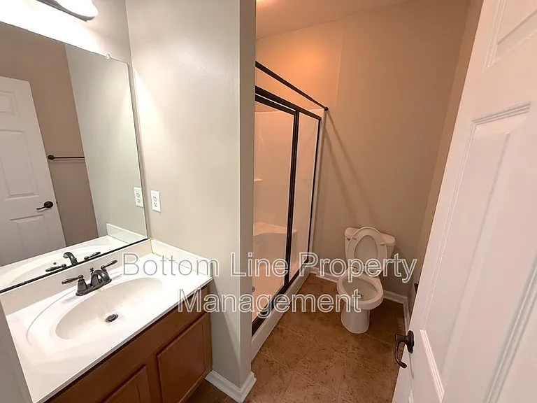15007 Skypark Dr — Photo 18