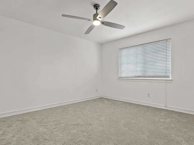 545 Oak Hill Dr — Photo 31