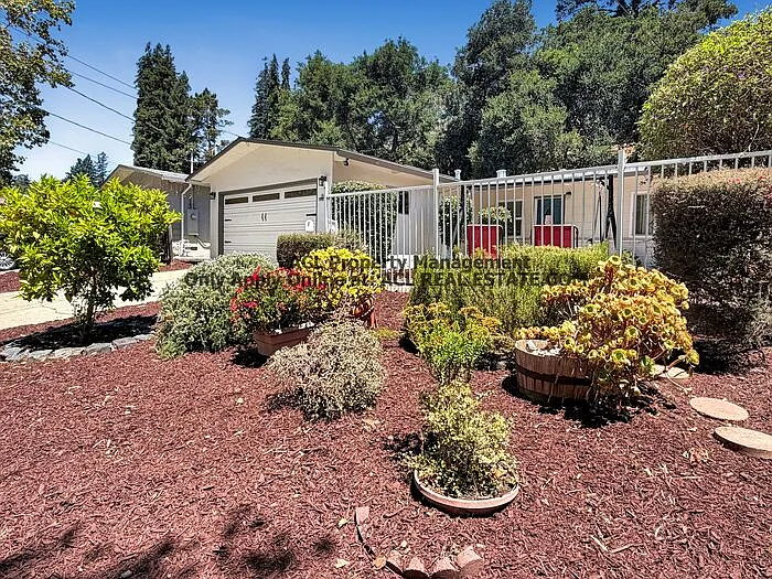 18372 Joseph Dr — Photo 1