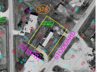 404 Stoddard St, Coffeen, IL 62017