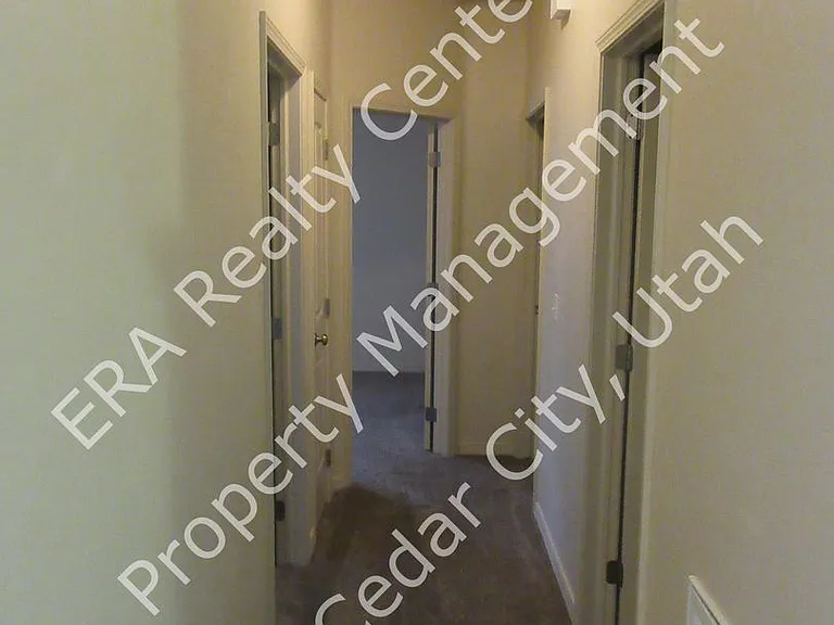 497 W 2150 N — Photo 7