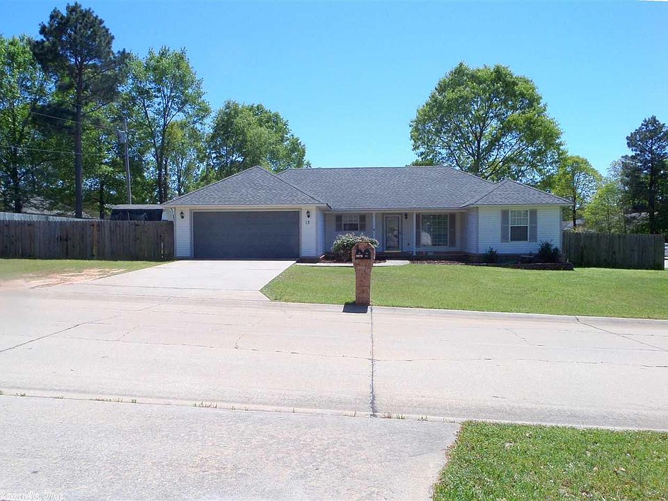 1st image of 13 Brenda Dr