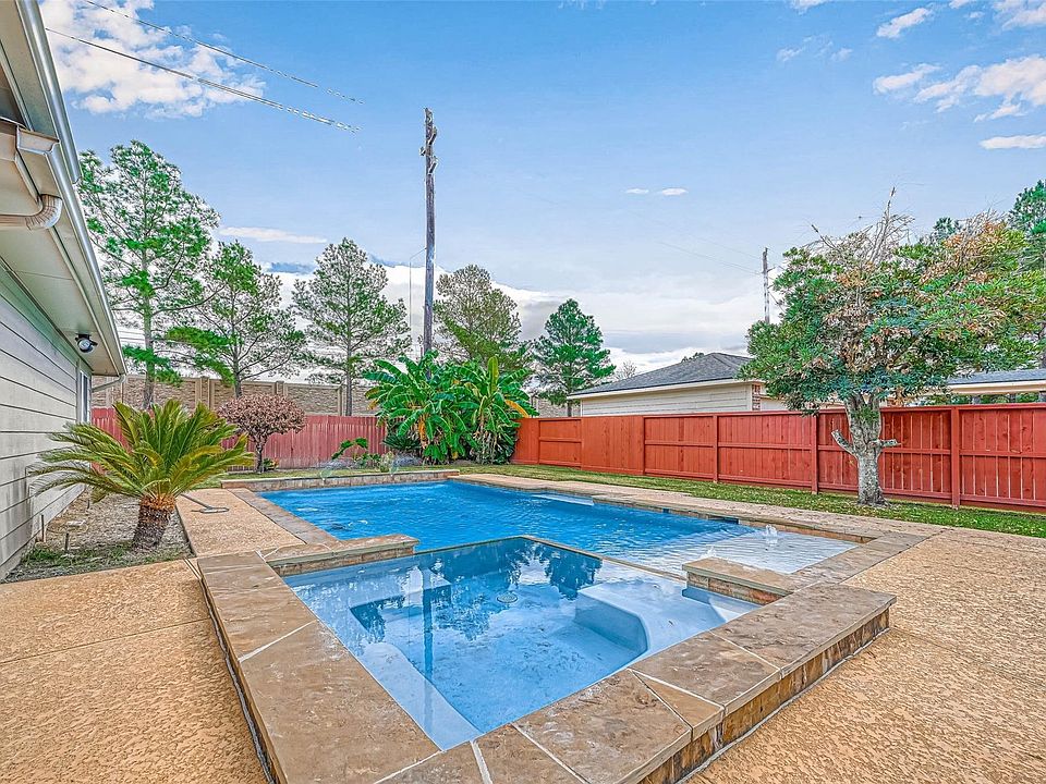 1st image of 6106 Laguna Del Rey Dr