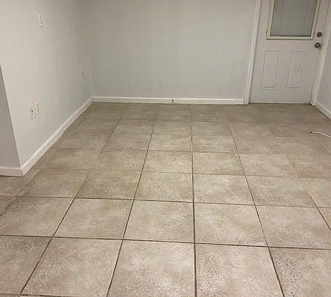 3rd image of 538 Edison Ave #L