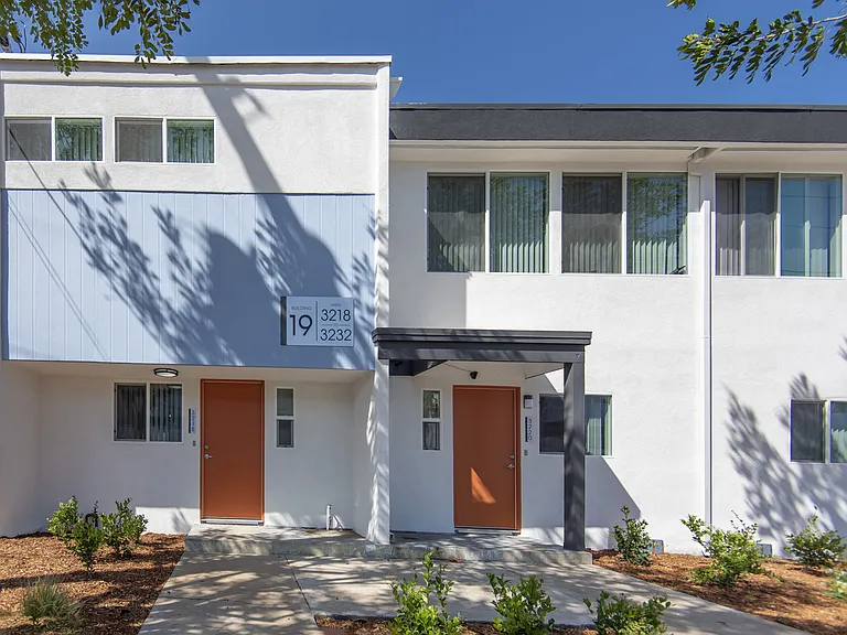 The Modern Apartments — Photo 28