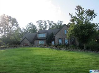1512 Woodridge Pl, Vestavia, AL 35216