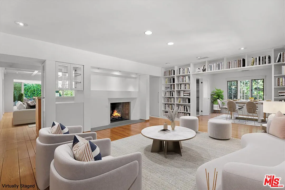5 bed, 3.5 bath, 3112 sqft, $10,000 — Photo 2