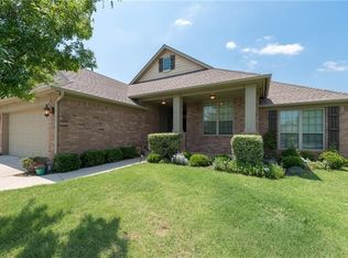 301 Durkee Rd, Yukon, OK 73099