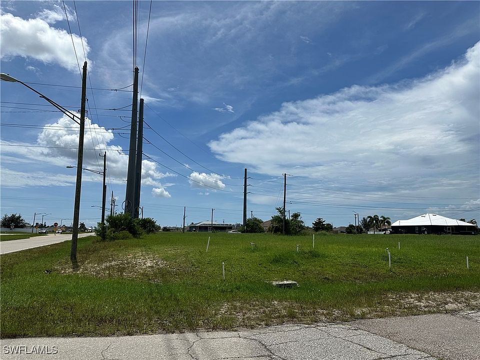 2nd image of 800 NW 24th Ave