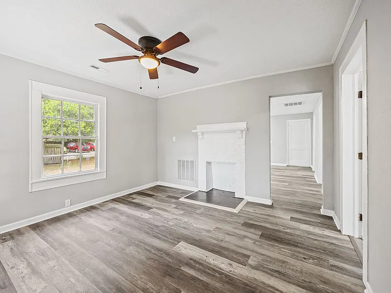 1601 Camden Rd — Photo 15