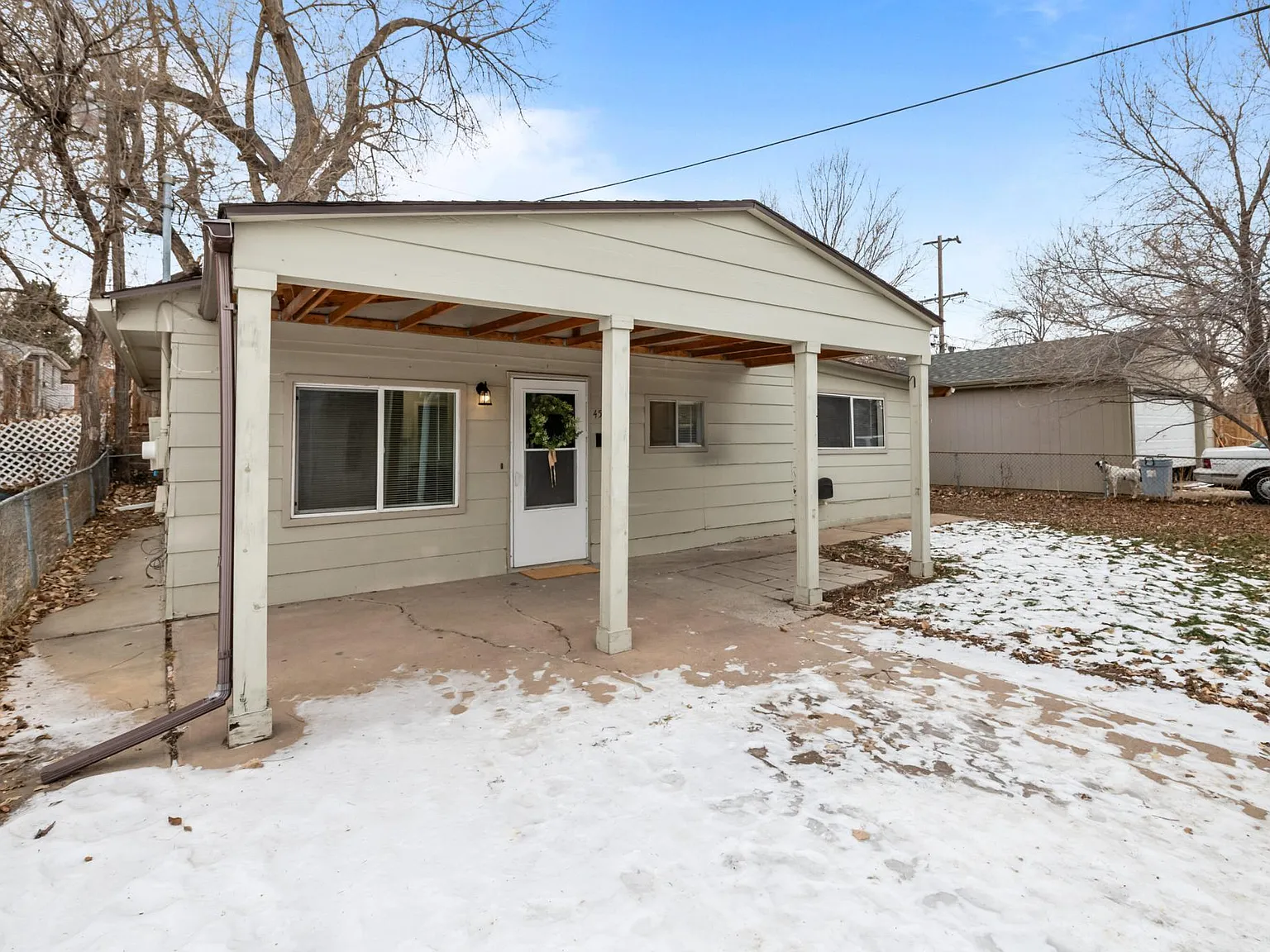 4570 W Center Ave — Photo 2