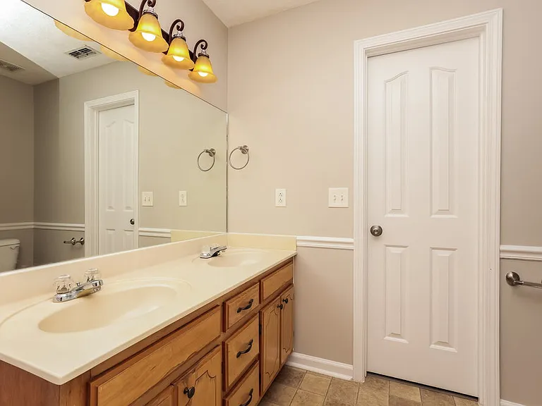 1280 Saint Andrews Dr — Photo 11