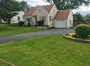 125 Hinsdale Rd, Camillus, NY 13031