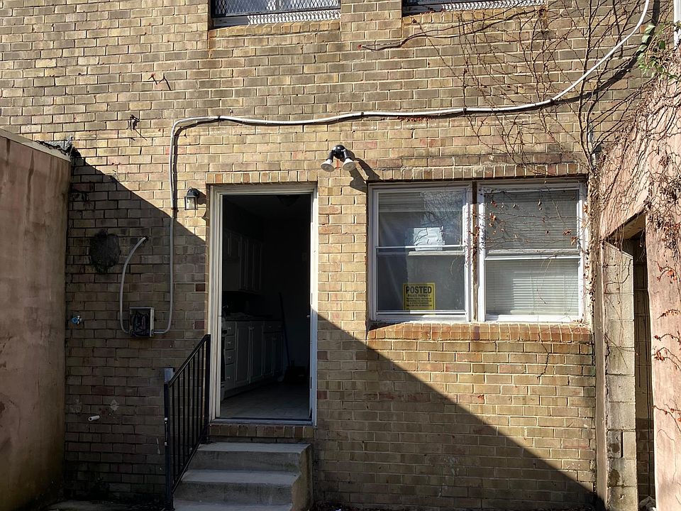 2nd image of 317 N Carey St