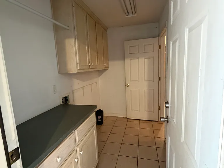 904 Oakmont Dr — Photo 13