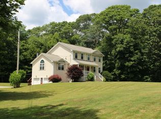 1579 Mooresfield Rd #E, Wakefield, RI 02879