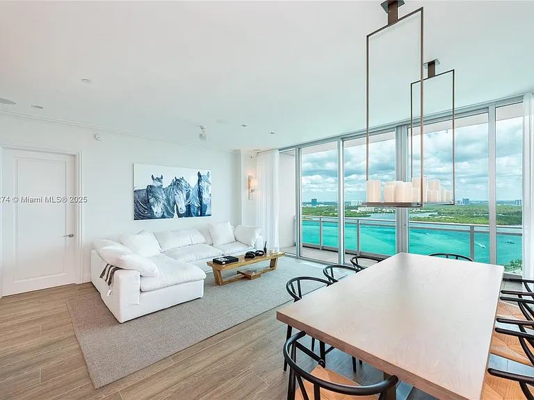 10295 Collins Ave #2516N — Photo 7