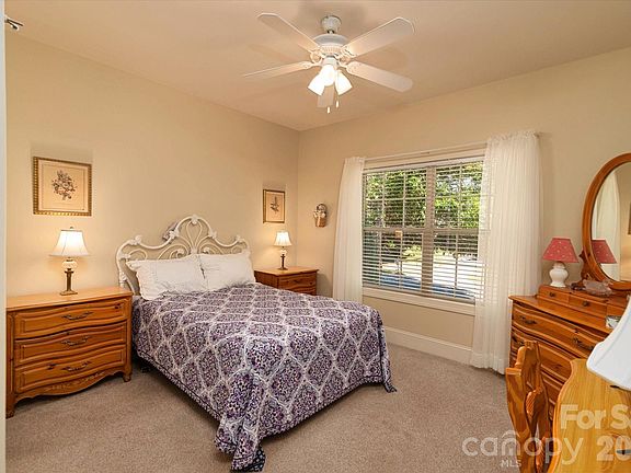 5th image of 4020 Lingen Ln